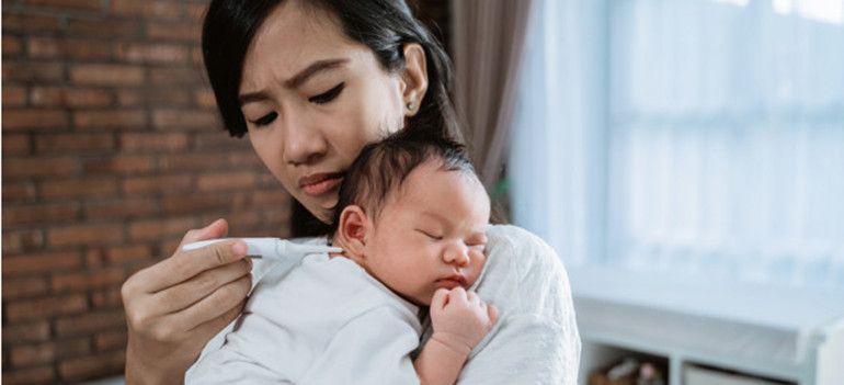 Cần sử dụng nhiệt kế để đo chính xác độ sốt ở trẻ