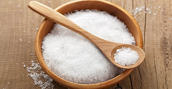 Muối rang giúp bụng mẹ thon gọn trở lại