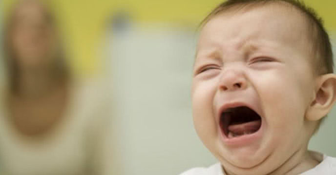 Xử lý trẻ hay ăn vạ cực hiệu quả không cần đòn roi